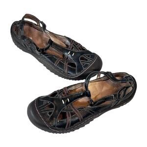 J-41 Jeep Womens 9M Sandals Black Leather Adventure Dune Hiking Rubber Traction